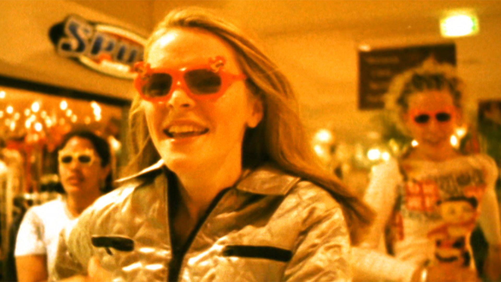Joy 2000 movie scene