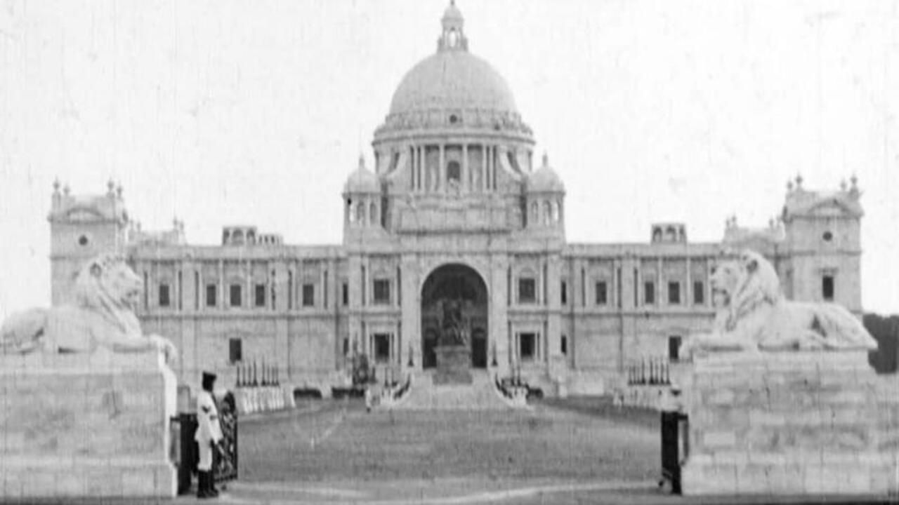 Her Excellency Lady Lytton At The Victoria Memorial 1922 movie scene