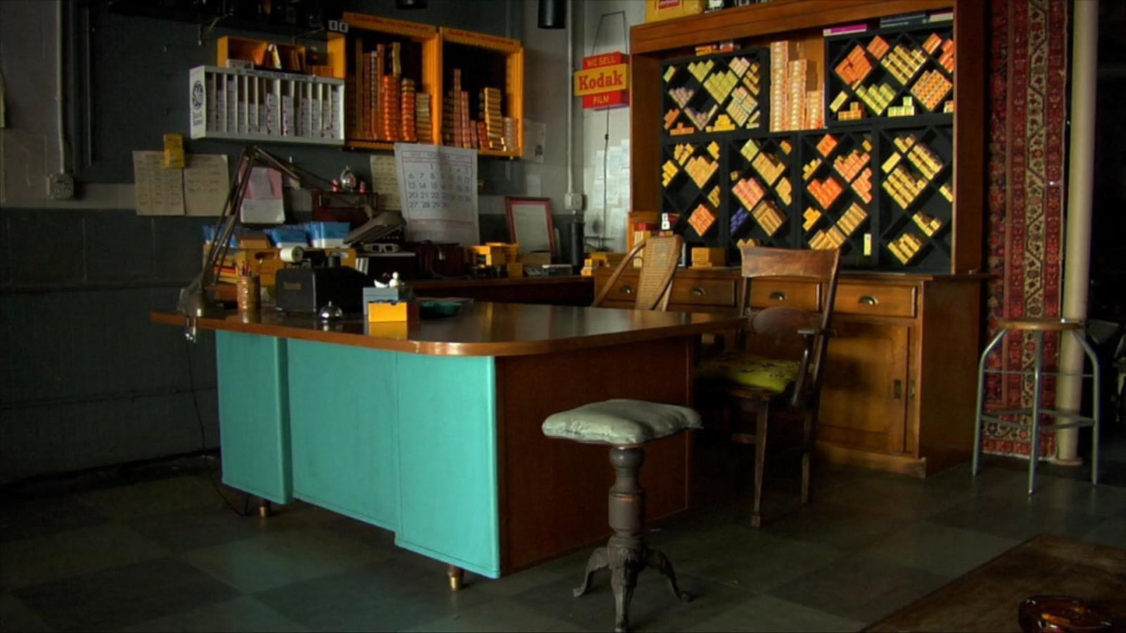 575 Castro St. 2009 movie scene