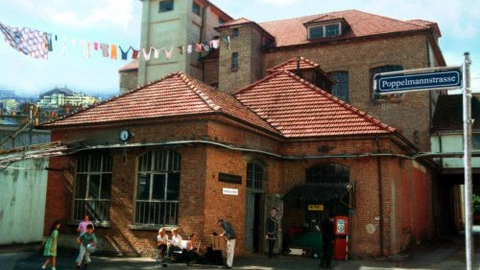 Ausziehn! 2001 movie scene