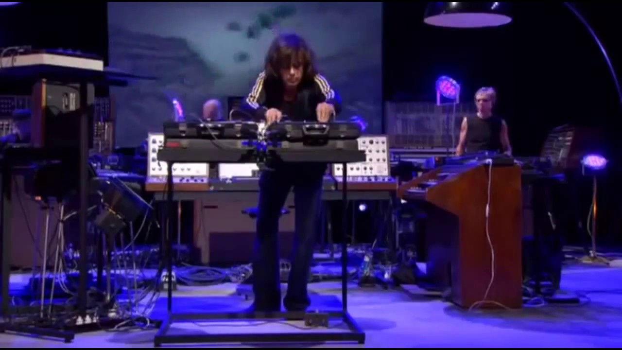 Oxygene: Live in Your Living Room 2007 movie scene