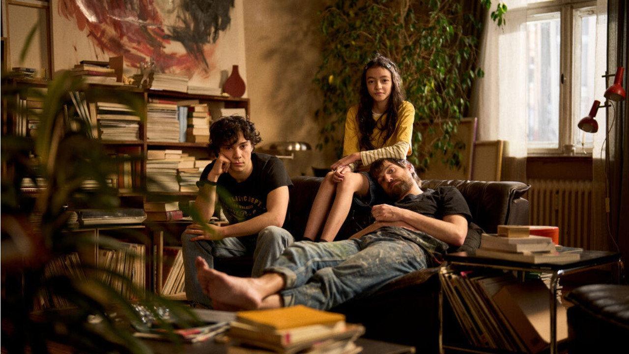 Paradeisa movie scene