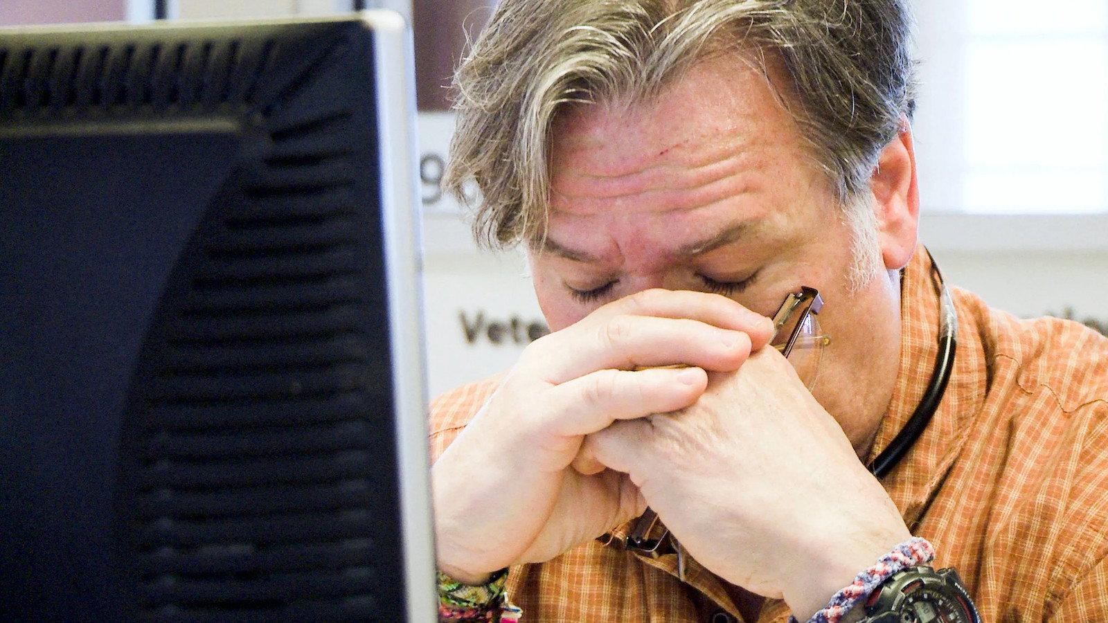 Crisis Hotline: Veterans Press 1 2013 movie scene