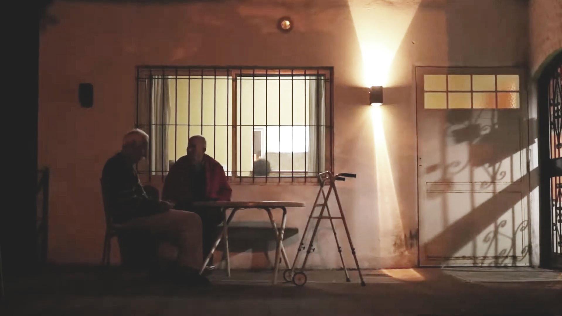 Asilo (Prototipo) movie scene