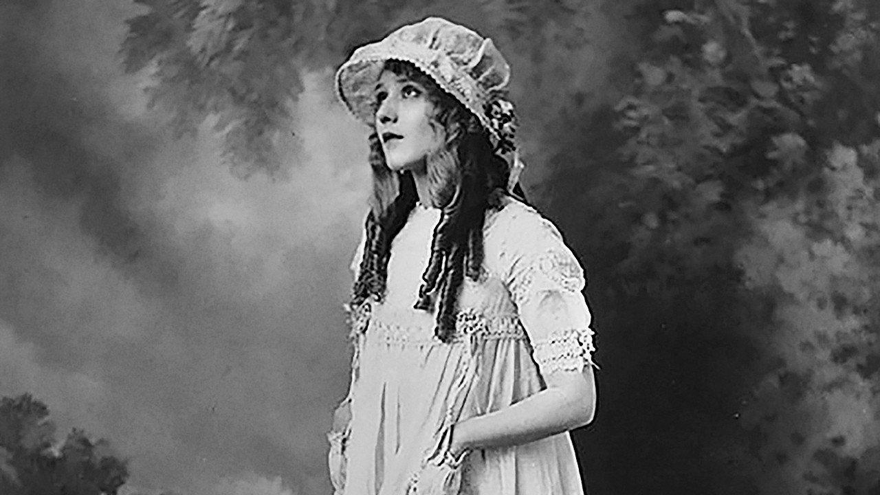 A Little Princess 1917 movie scene