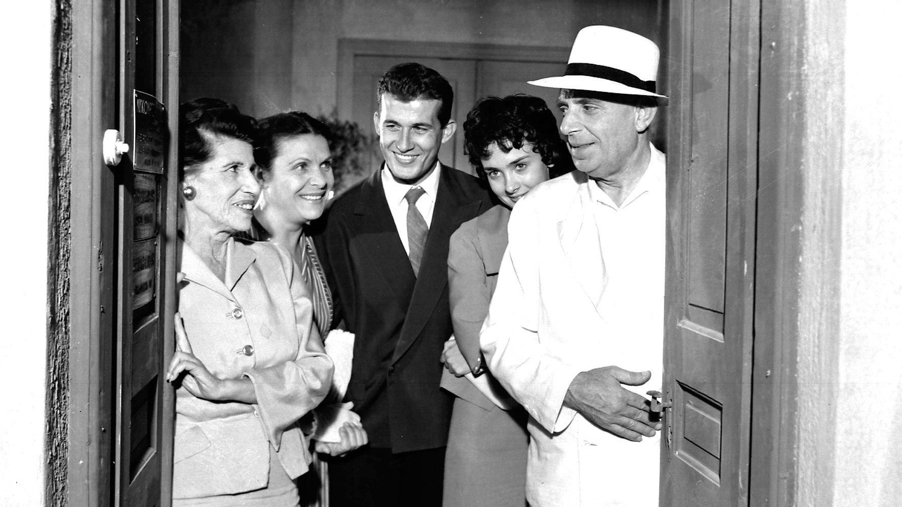 Mrs. Midwife 1961 movie scene