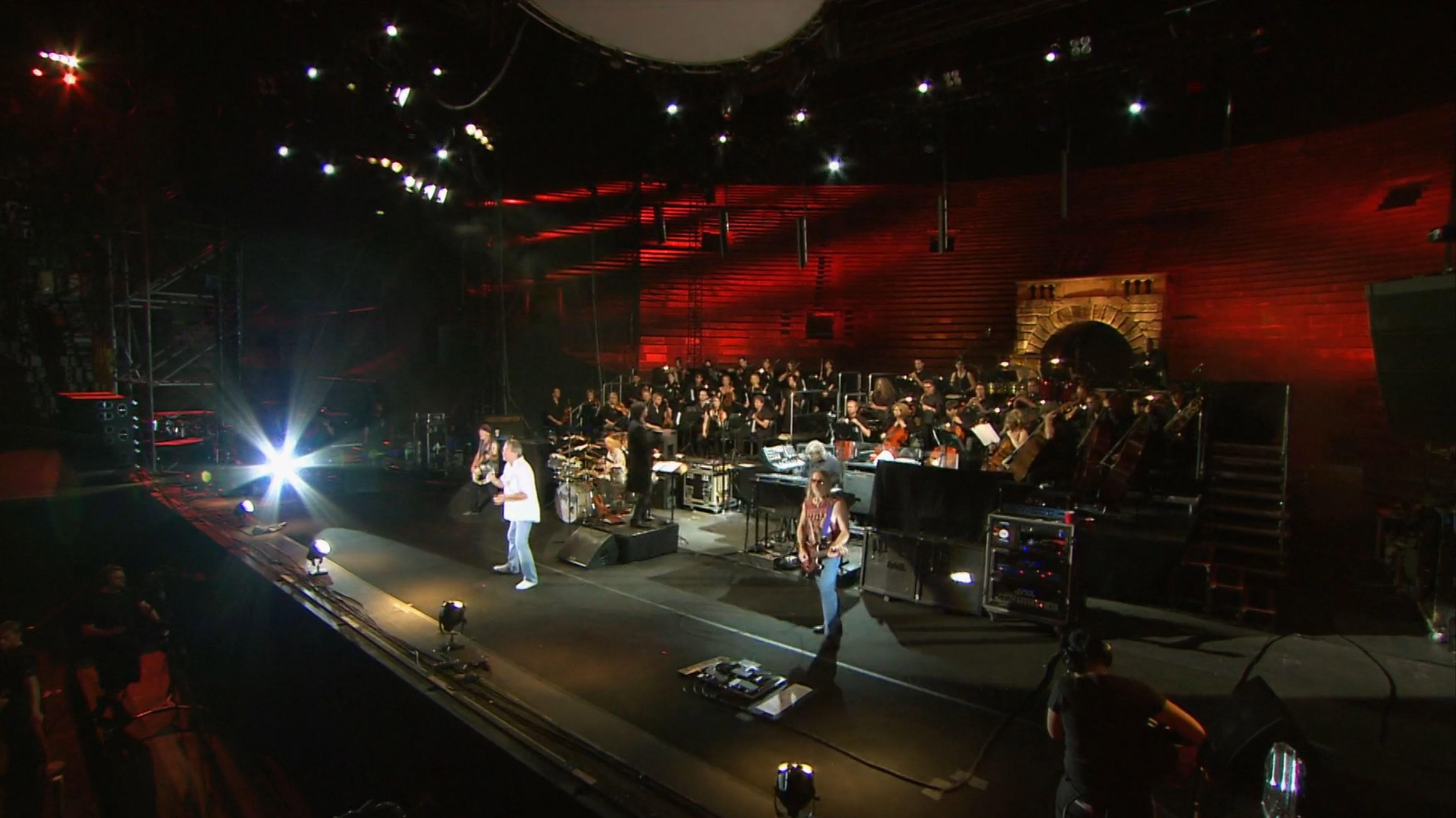 Deep Purple with Orchestra - Live in Verona 2014 movie scene