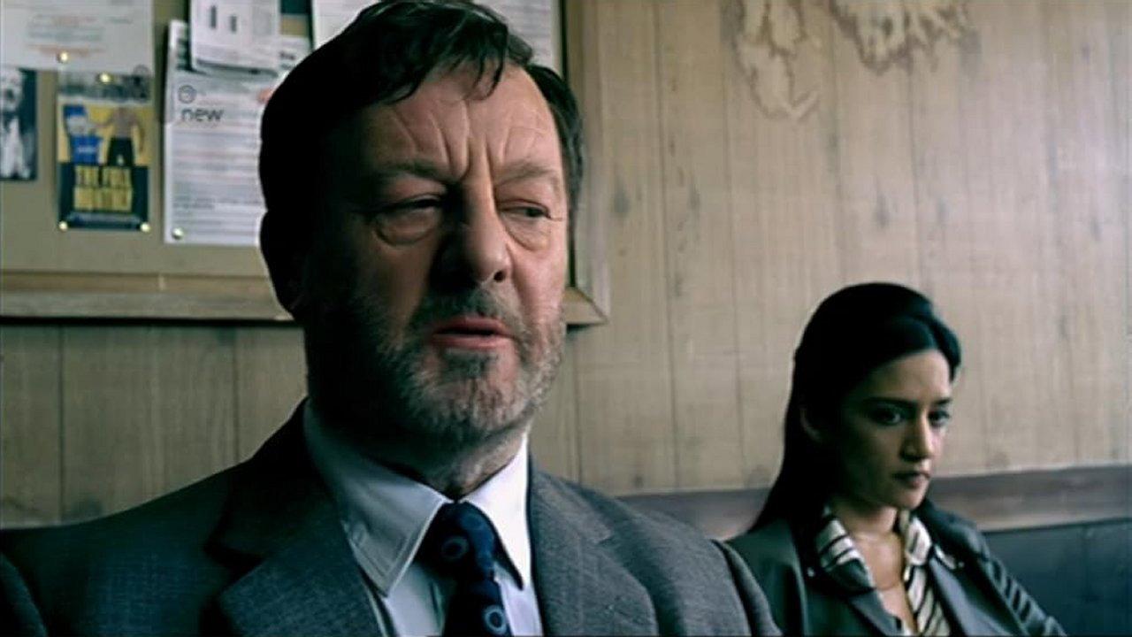 A Very Social Secretary 2005 movie scene