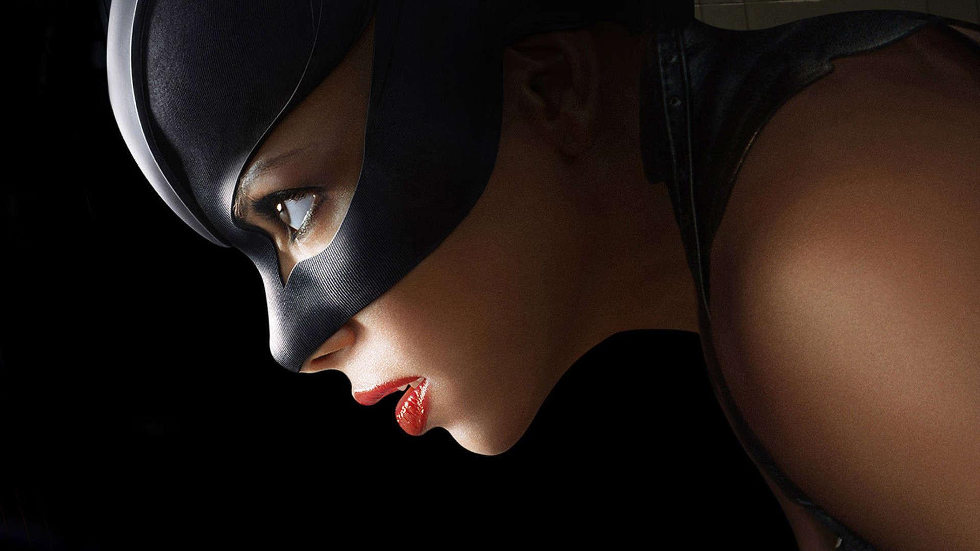 Catwoman 2004 movie scene