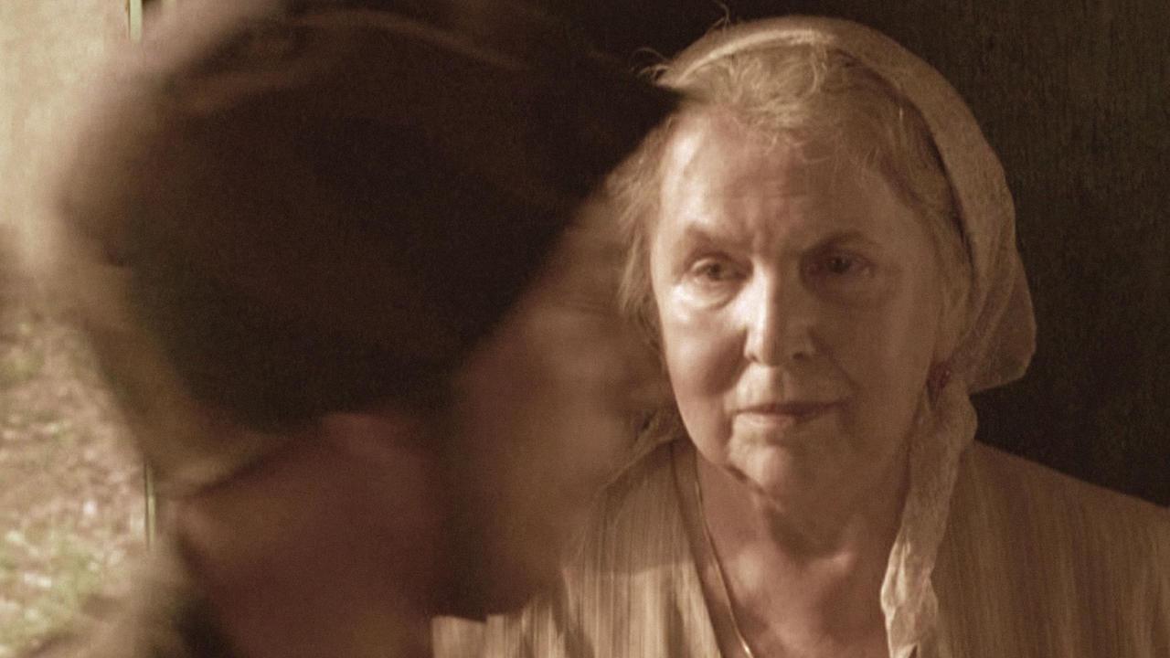 Alexandra 2007 movie scene