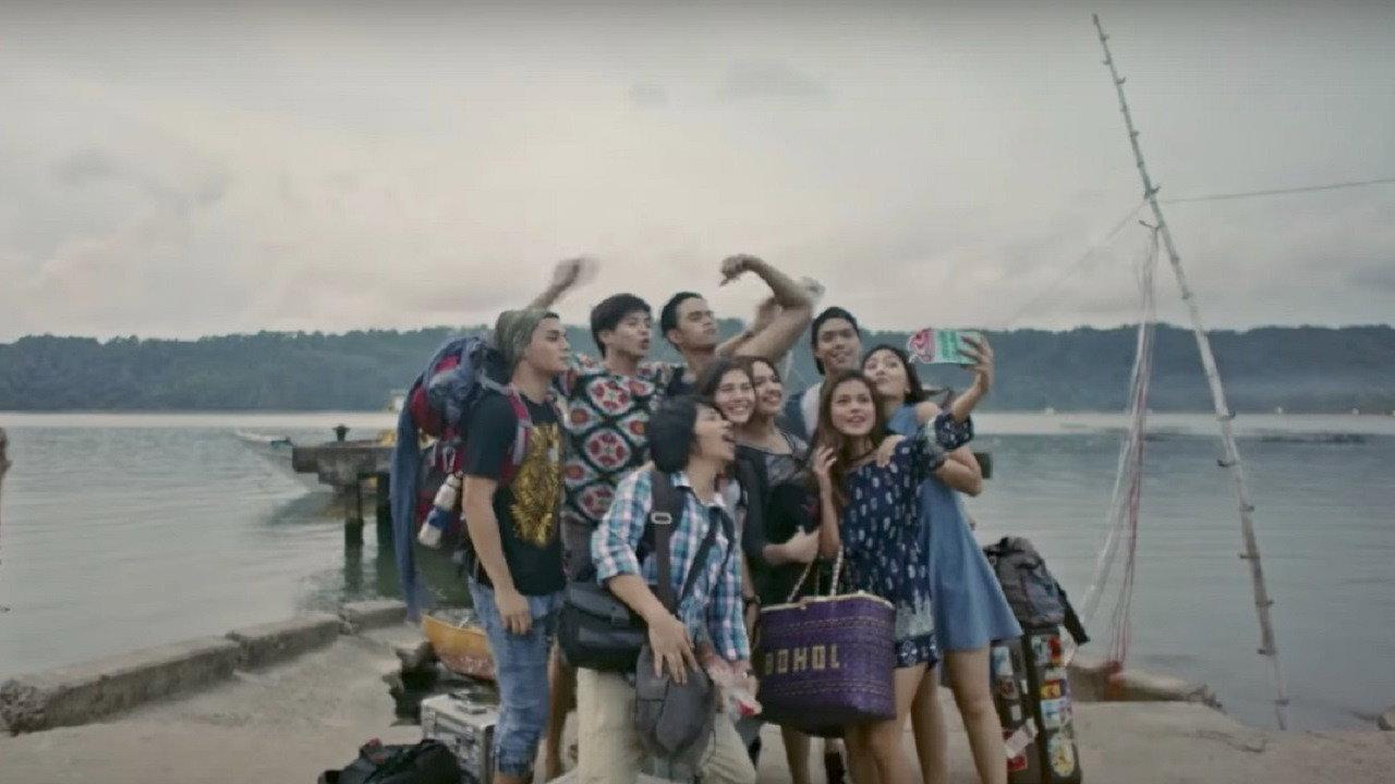 Bloody Crayons 2017 movie scene