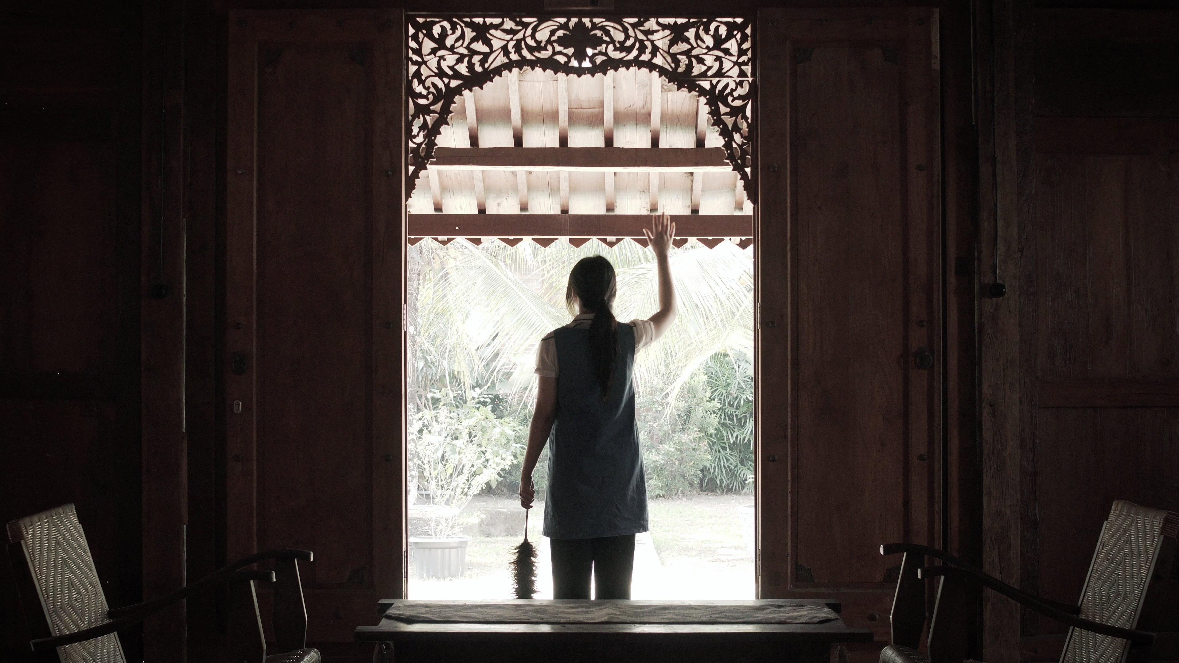 Setengah Hari Kurang Sedikit 2019 movie scene