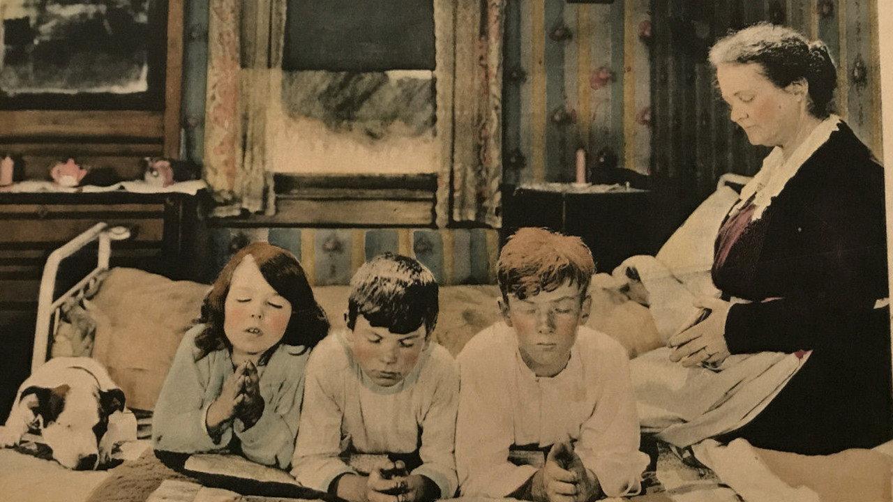 Heroes of the Street 1922 movie scene