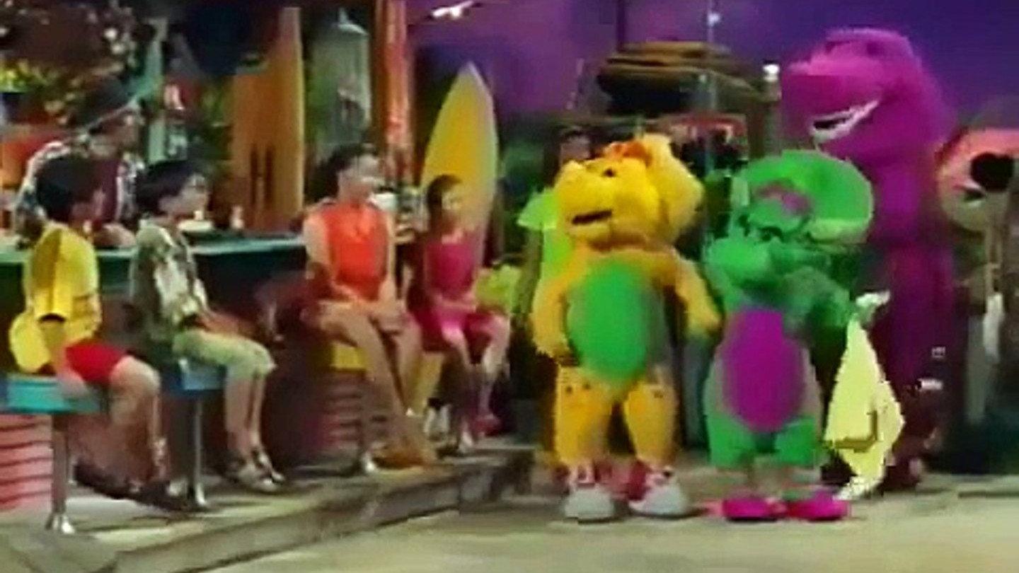Barney's Beach Party 2002 movie scene