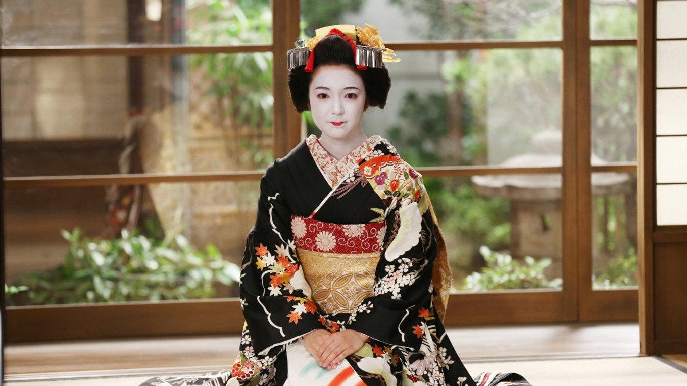 Lady Maiko 2014 movie scene