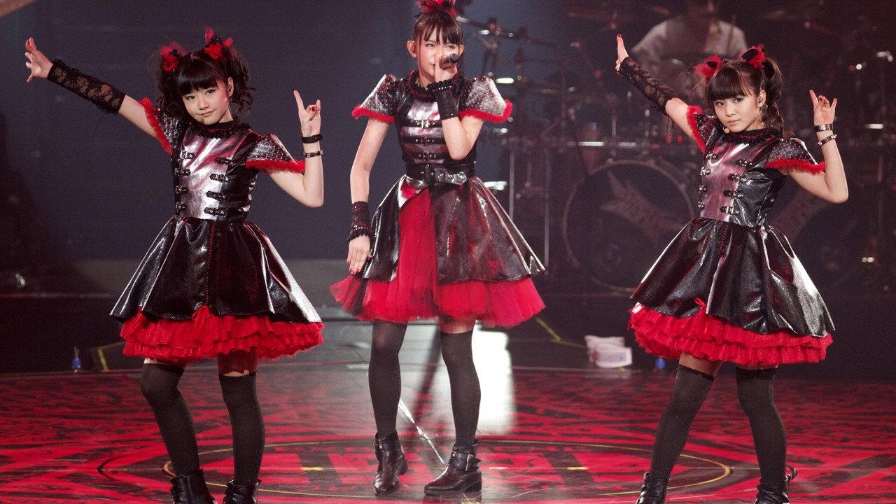 BABYMETAL LIVE AT BUDOKAN ~RED NIGHT & BLACK NIGHT APOCALYPSE~ 黒い夜 LEGEND “DOOMSDAY” ~召喚の儀~ 2014 movie scene