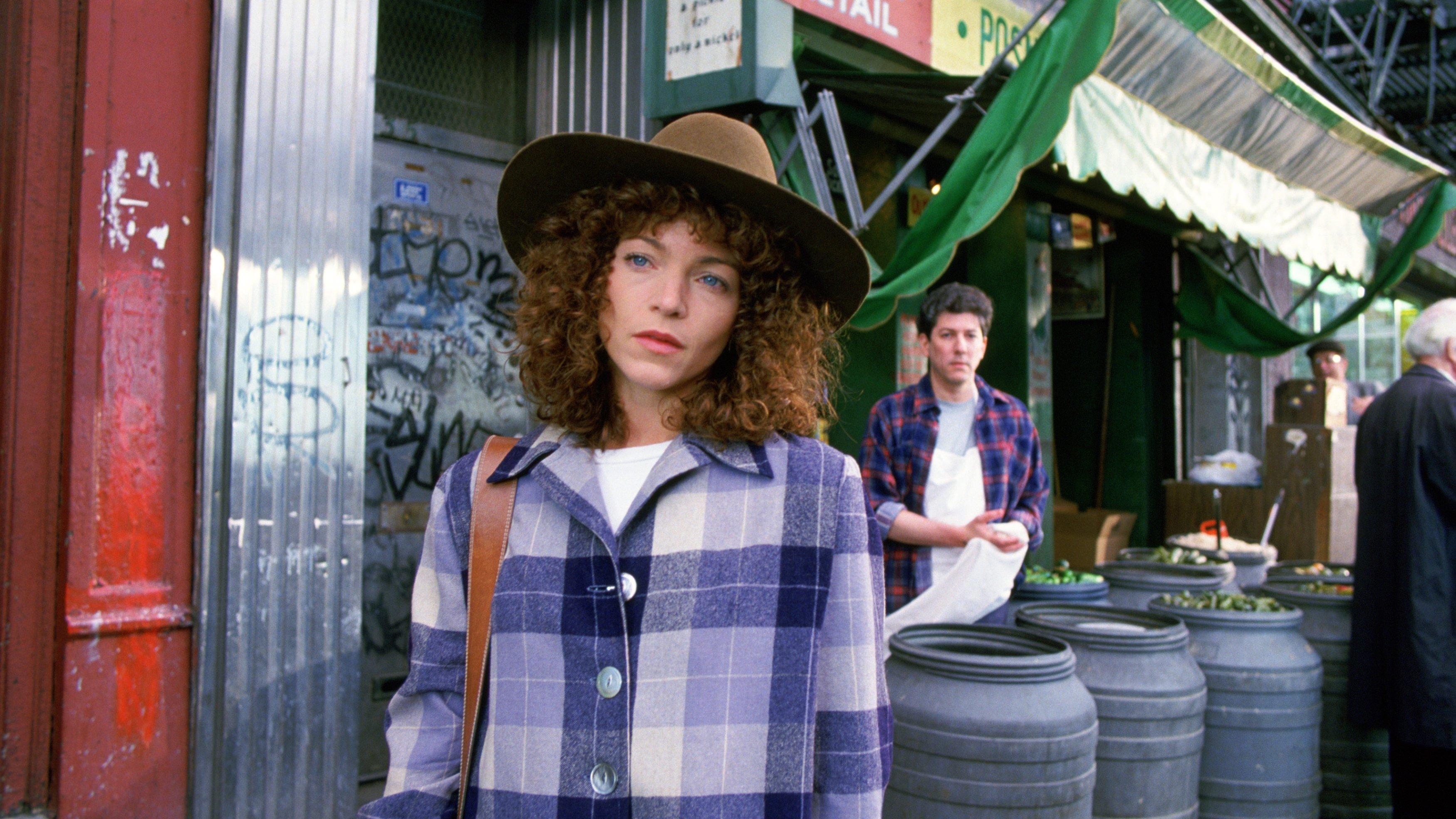 Crossing Delancey 1988 movie scene