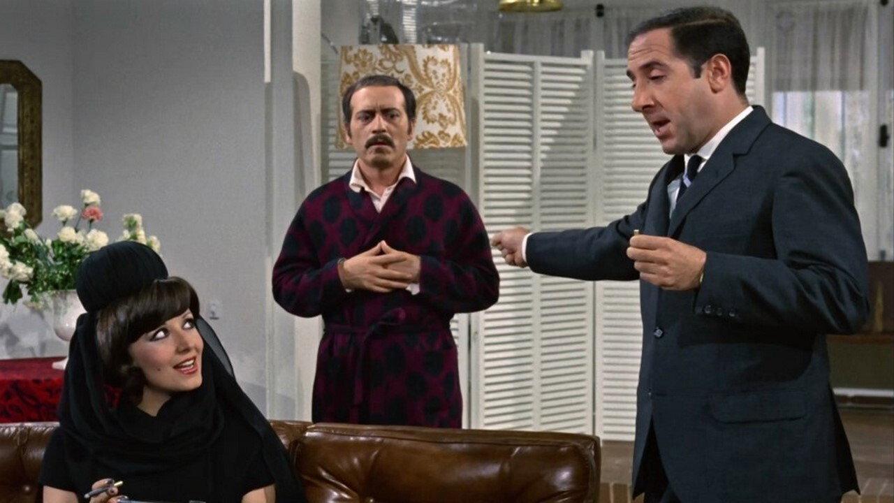 La decente 1971 movie scene