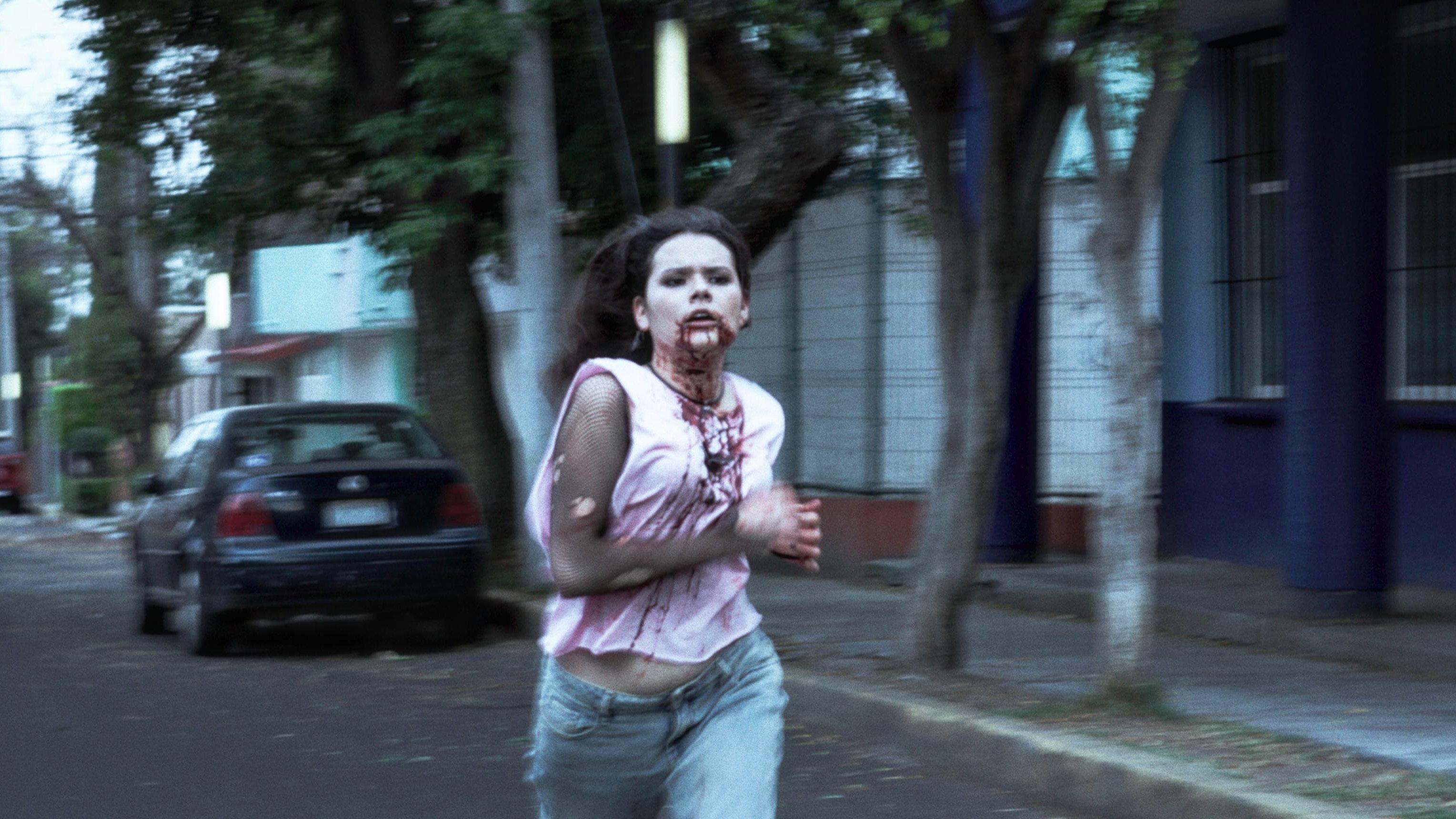 A veces muerdo 2025 movie scene