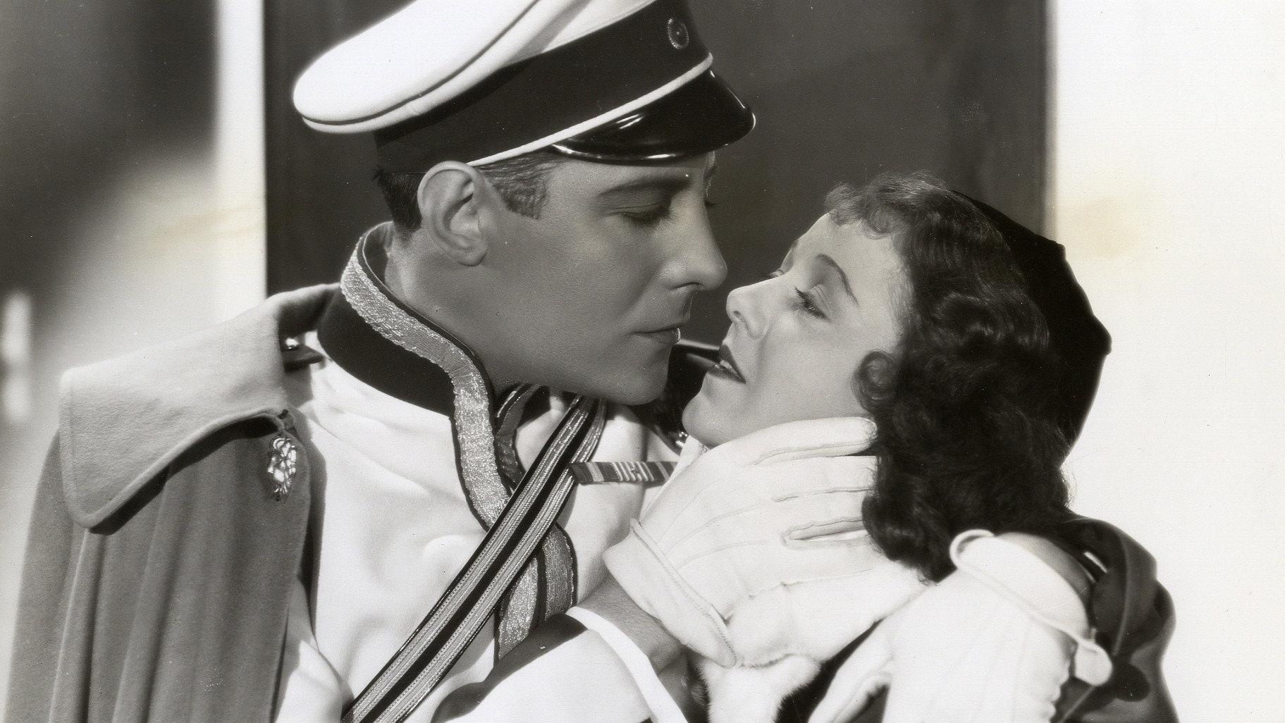 Adorable 1933 movie scene