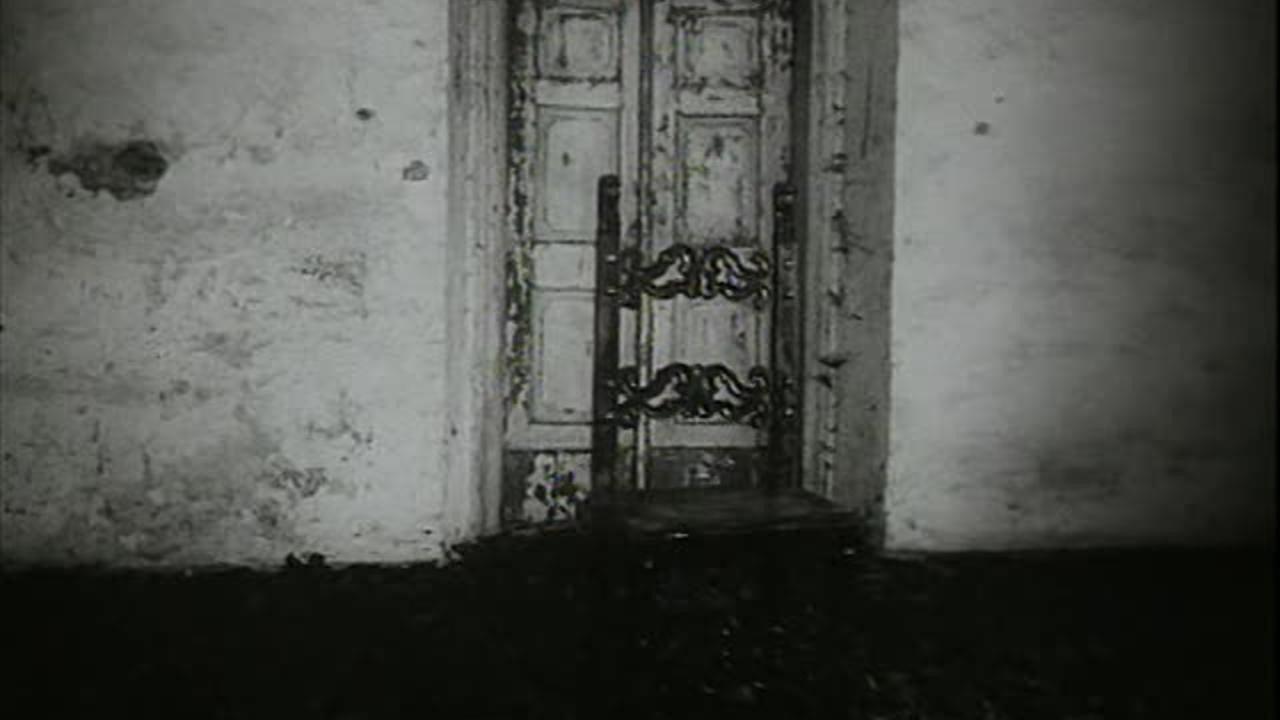 The Fall of the House of Usher 1982 movie scene