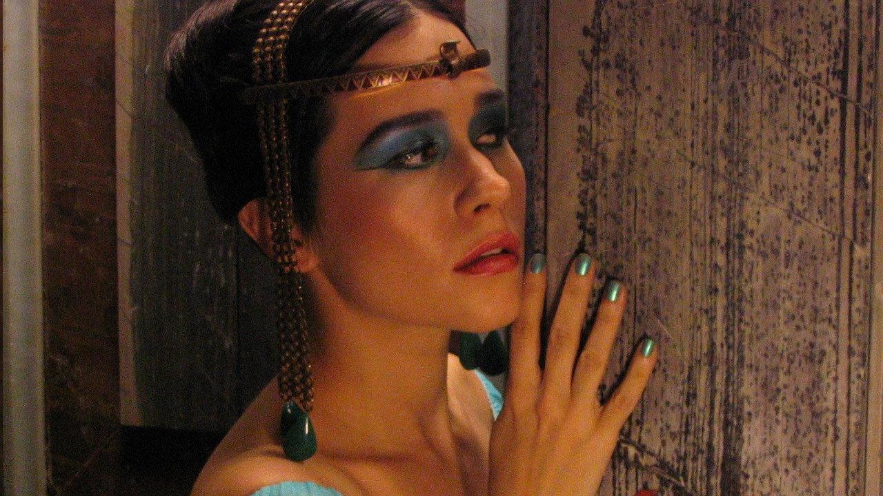 Cleopatra 2007 movie scene