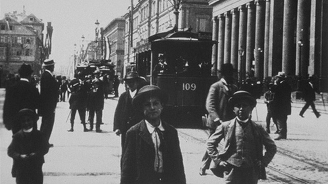 Schlossplatz 1896 movie scene