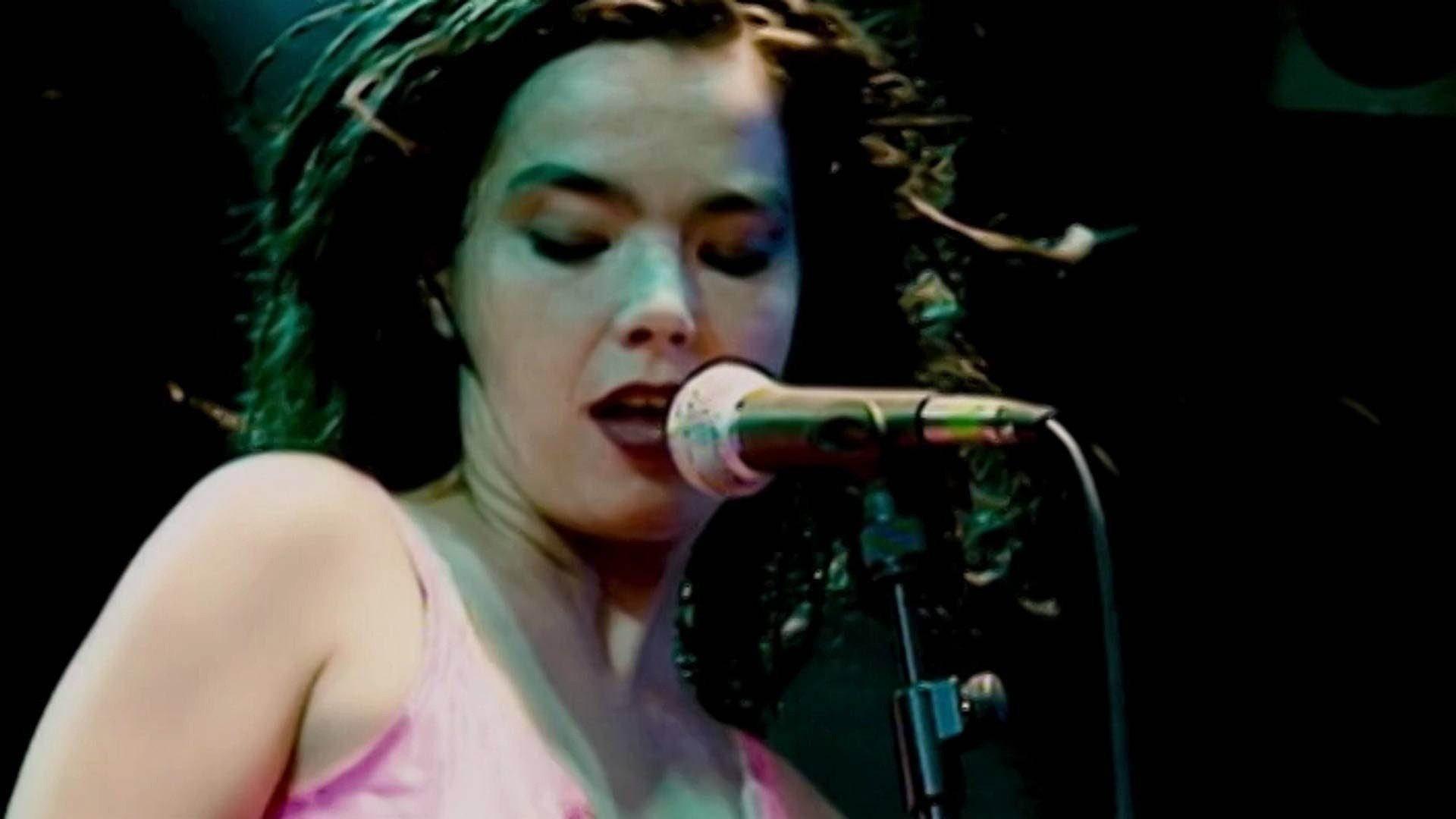 Glastonbury 2006 movie scene
