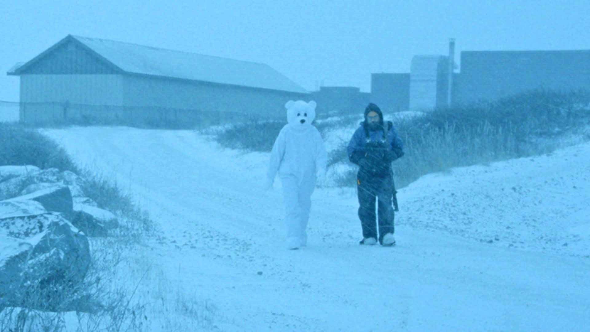 Churchill, Polar Bear Town 2021 movie scene