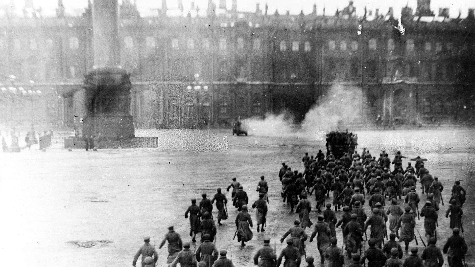 The Taking of the Winter Palace 1920 movie scene