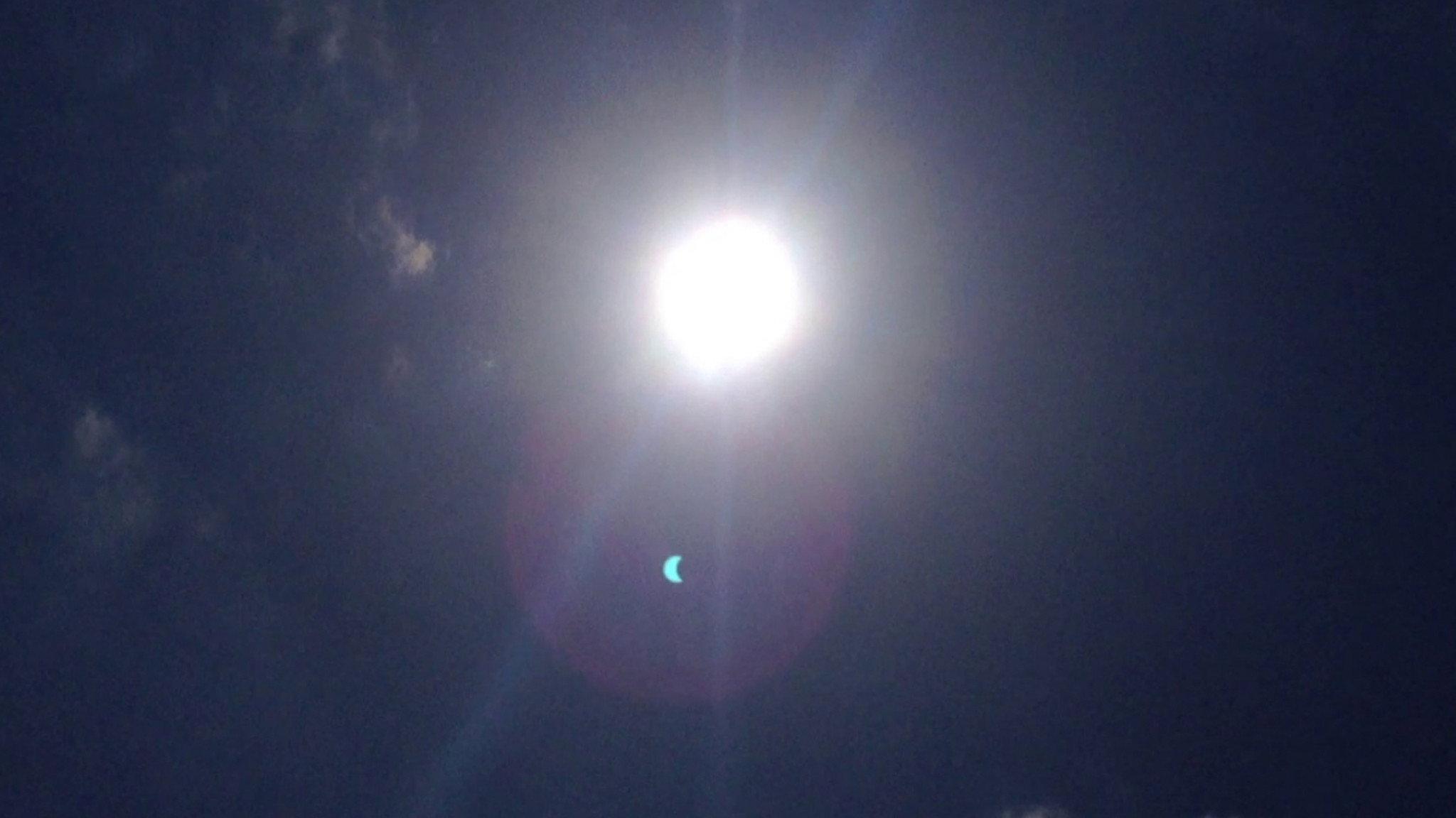 The Earth Is Still Blue When I Get Off Work 2021 movie scene