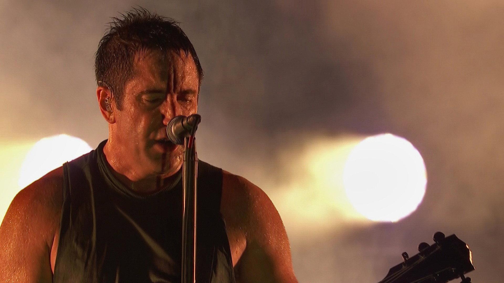 Nine Inch Nails :  Budweiser Made In America Festival 2013 movie scene