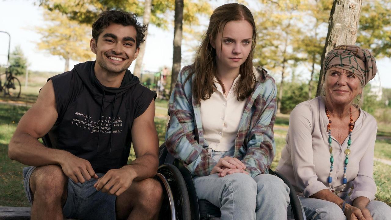 Karla, Rosalie und das Loch in der Wand 2022 movie scene