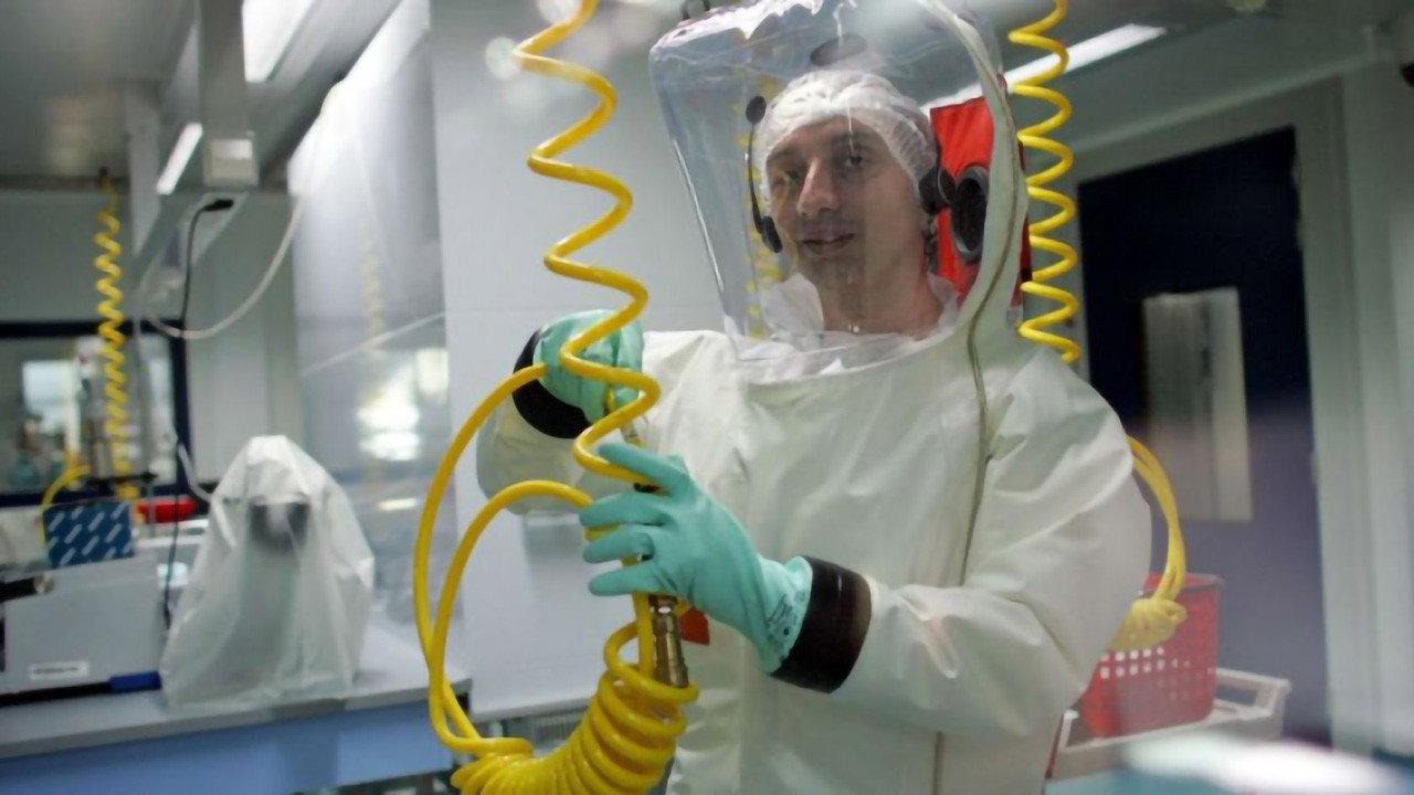 Epidemics: The Invisible Threat 2014 movie scene