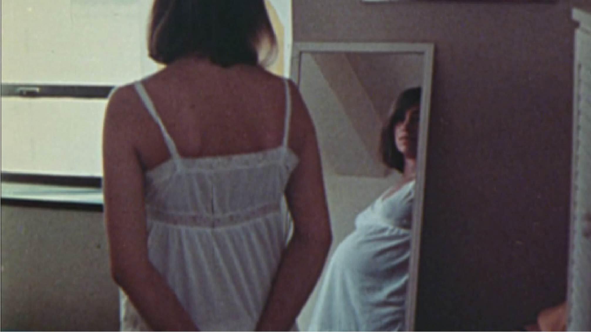 Joyce at 34 1972 movie scene
