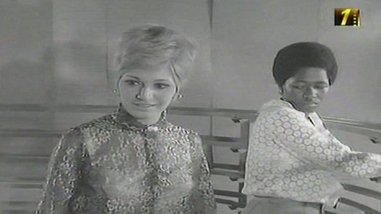 Nisaa' min Zahab 1967 movie scene