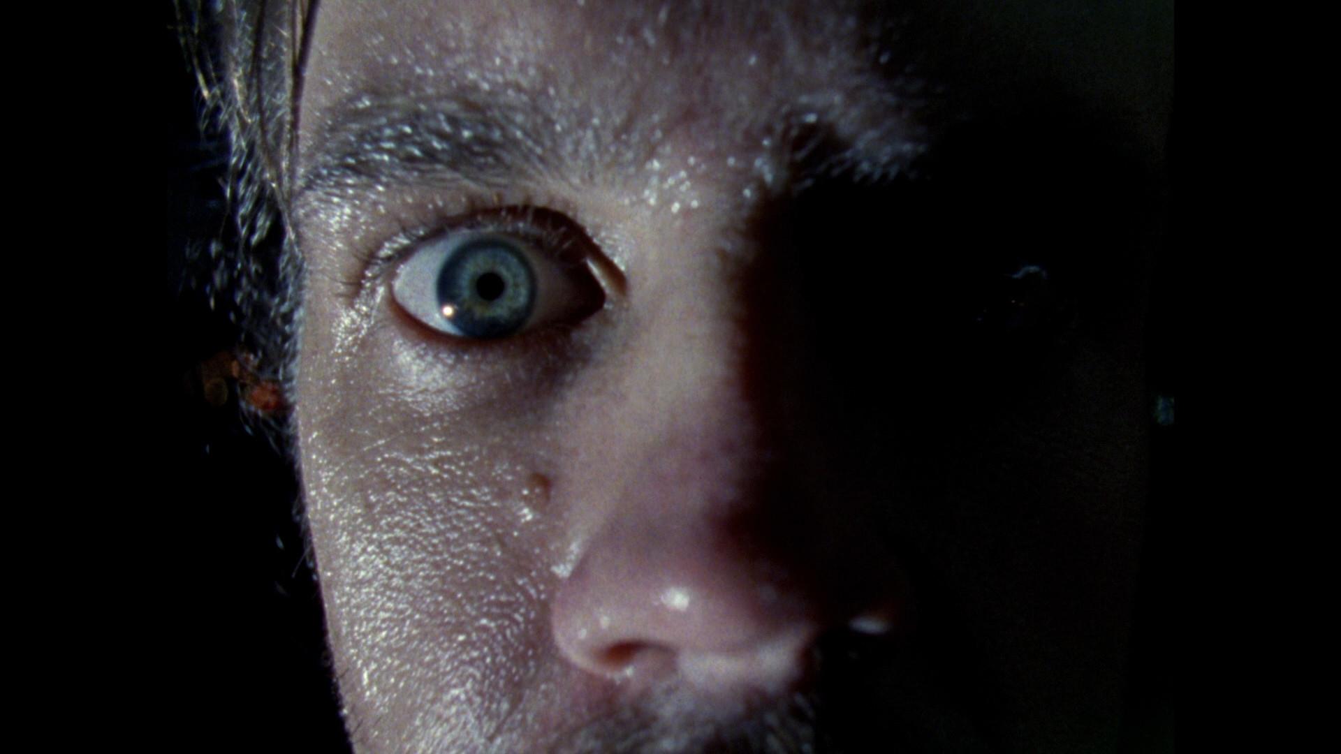 Habit 1997 movie scene