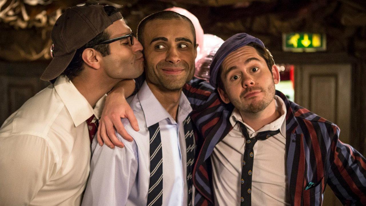 Amar Akbar & Tony 2015 movie scene