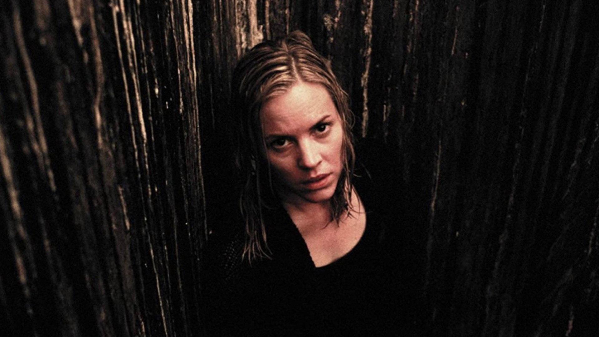 The Dark 2005 movie scene