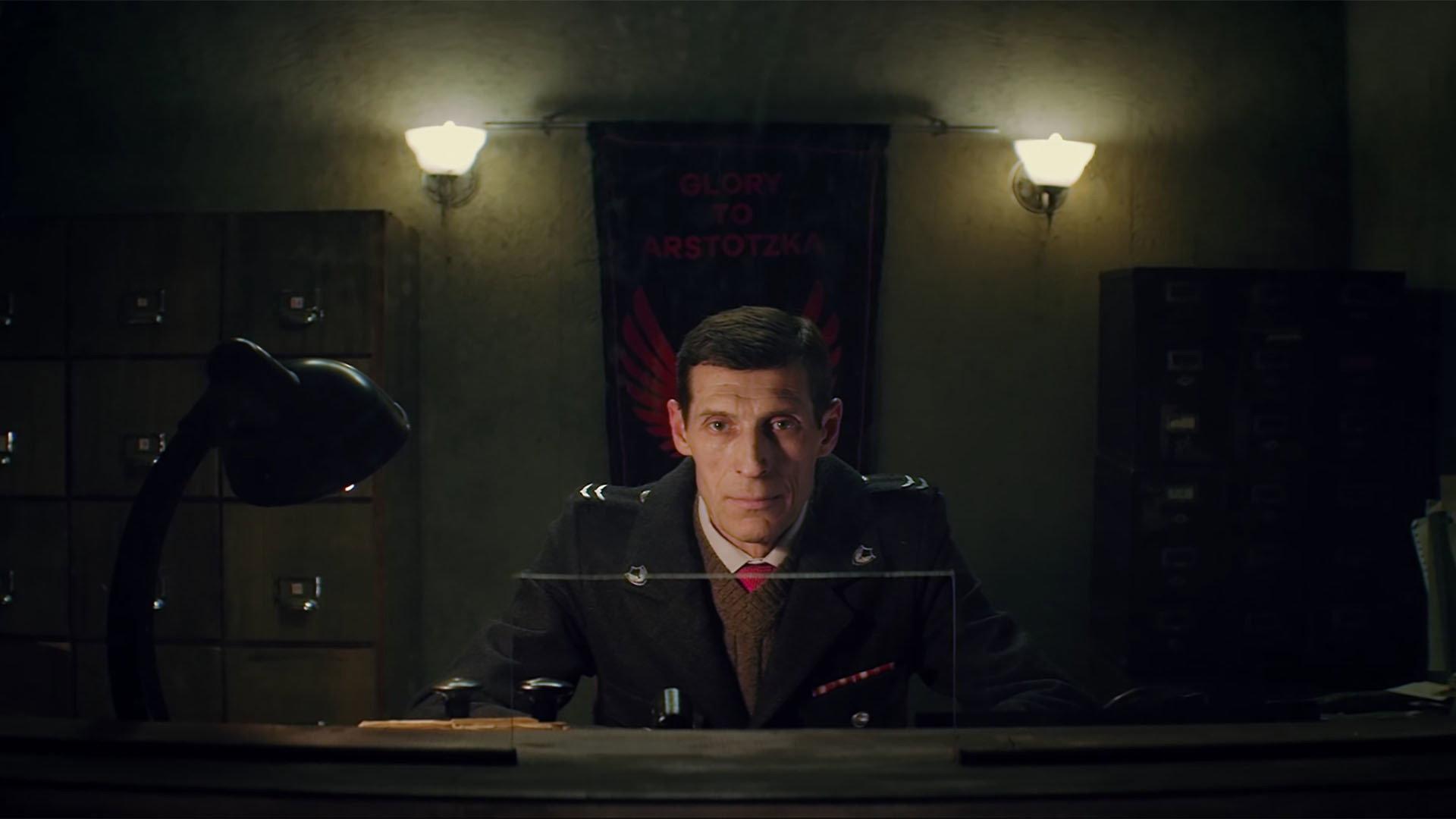Papers, Please 2018 movie scene