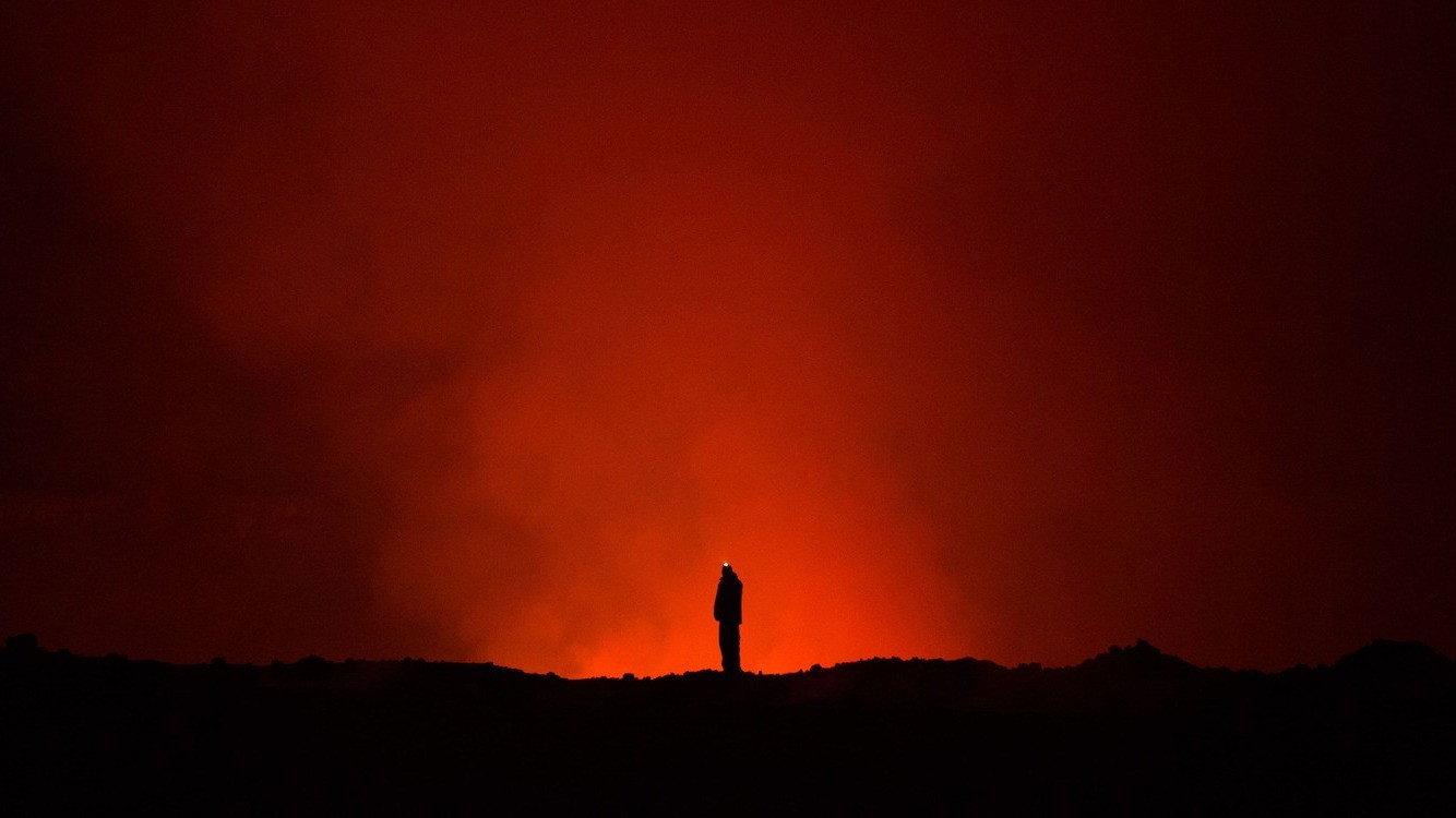 Terra Estranha 2015 movie scene