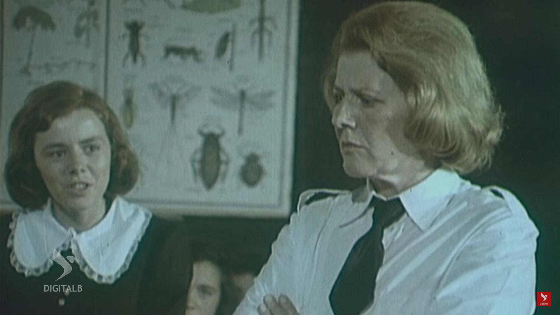 The Girls with the Red Ribbons 1978 movie scene