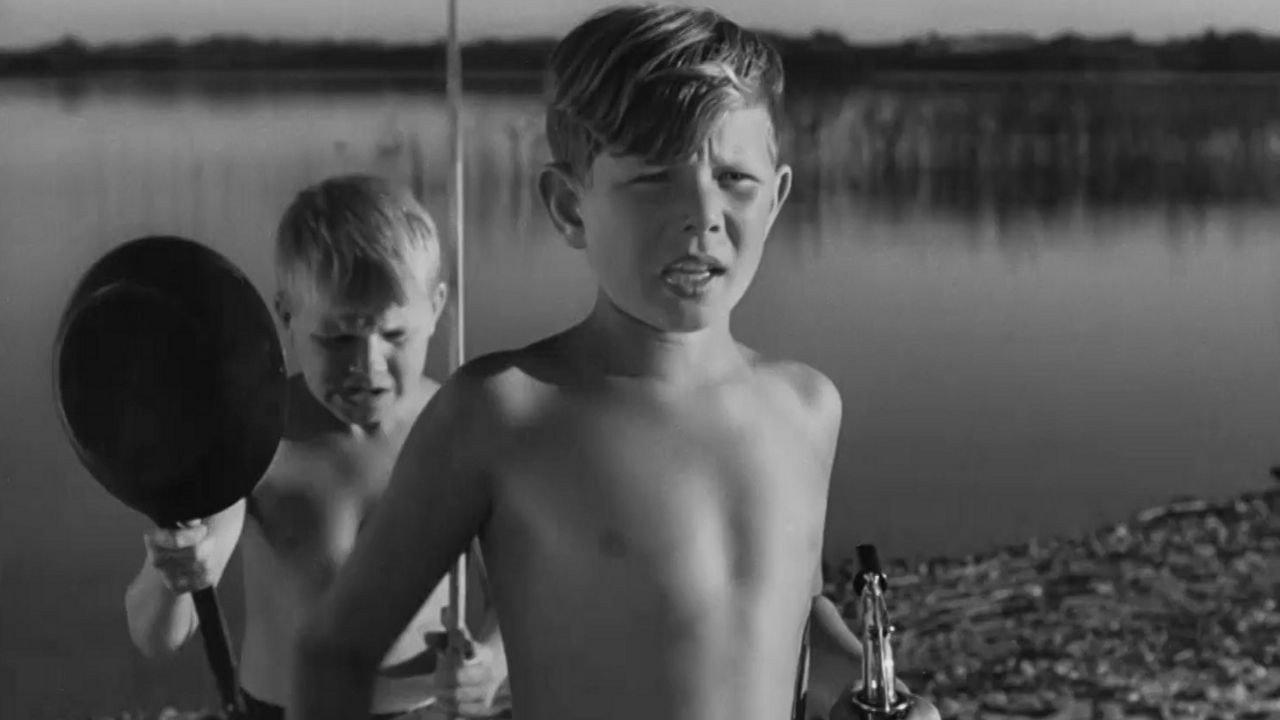 Blue Horizon 1957 movie scene