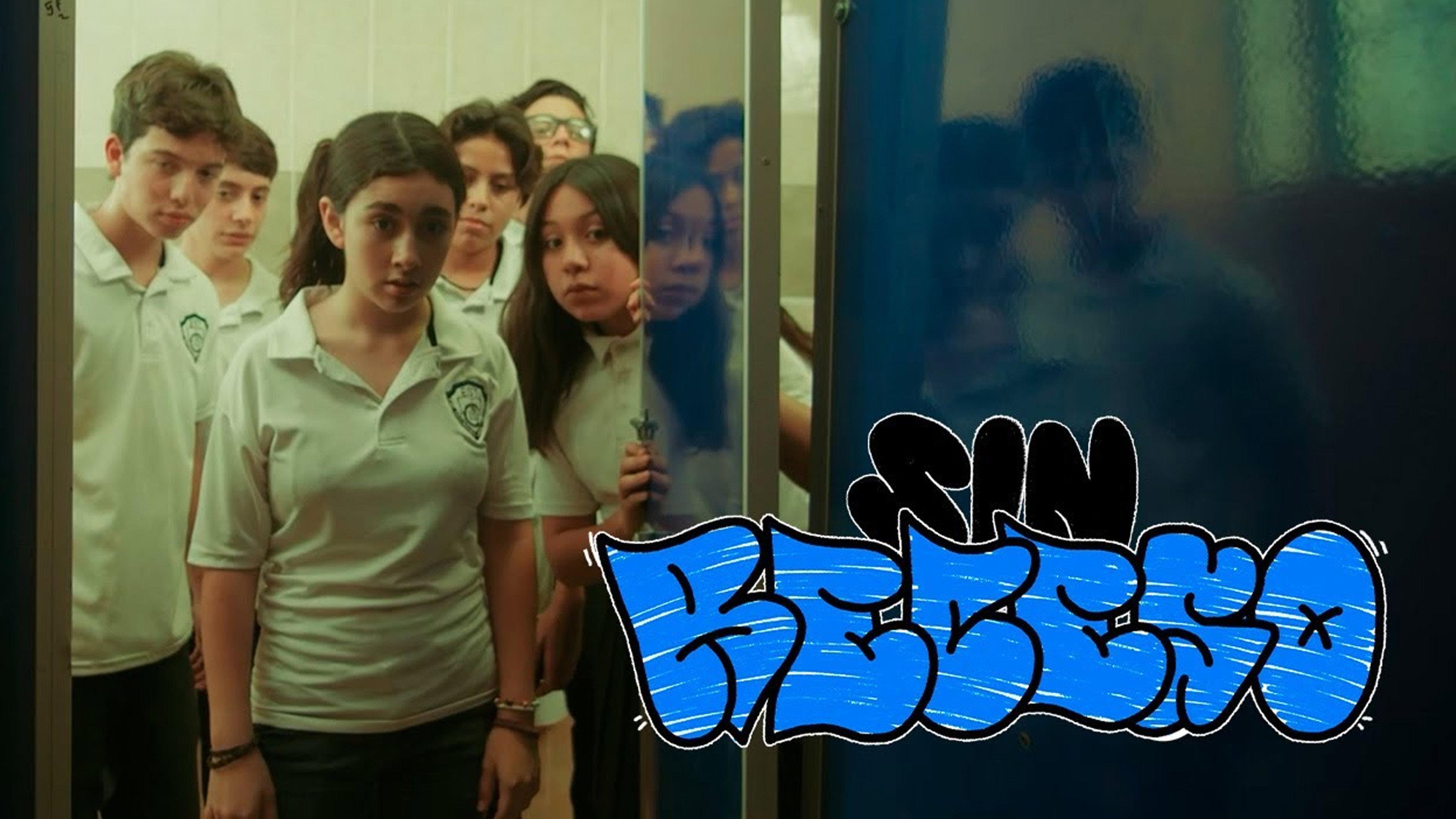 Sin receso 2024 movie scene