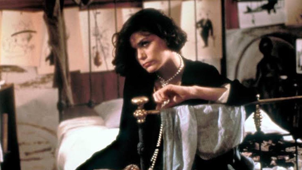 The Moderns 1988 movie scene