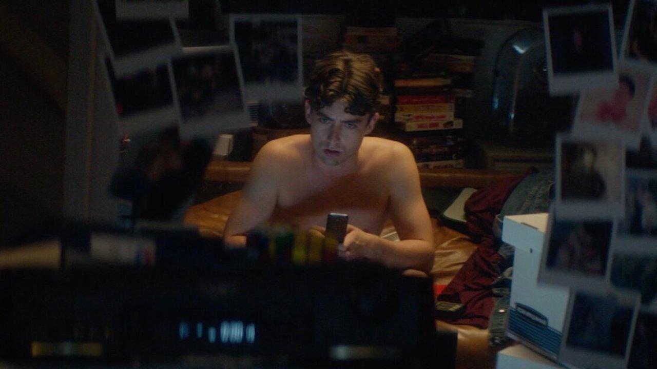 Peeking 2021 movie scene