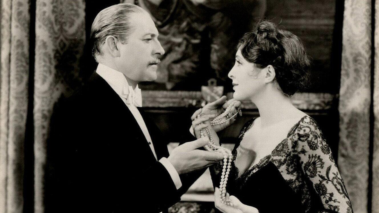 Her Private Life 1929 movie scene