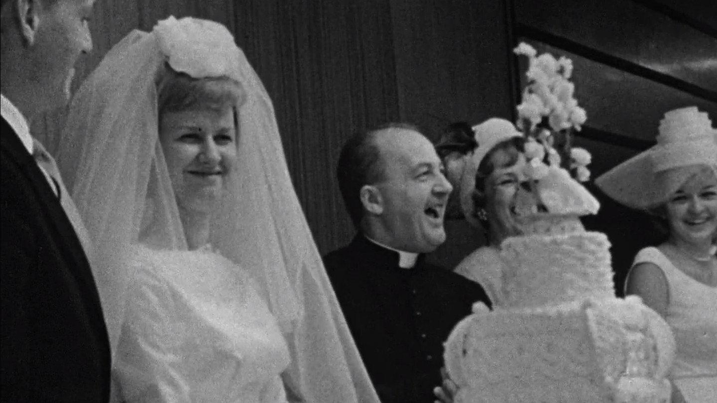 Un air de famille 1963 movie scene