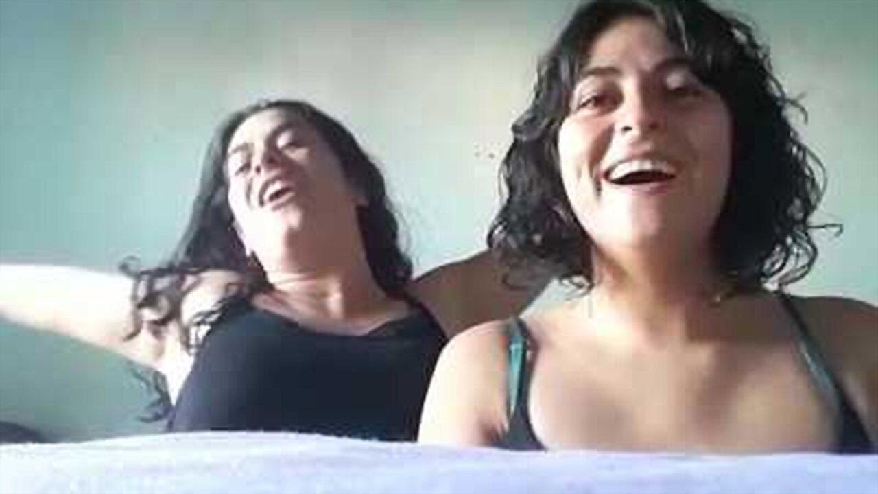 Estamos Te Esperando Em Casa 2021 movie scene