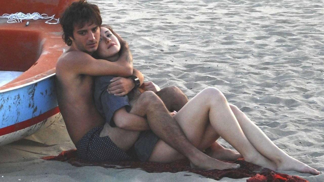 Questa notte è ancora nostra 2008 movie scene